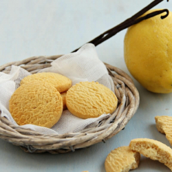 Mini biscoitos ricos em proteínas baunilha limão