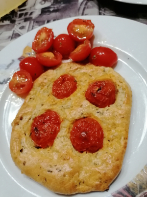 Focaccia proteica de azeitonas EXCLUSIVO